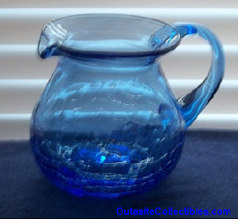 outasite_collectibles_vintage_glass_pitchers_main001012.jpg