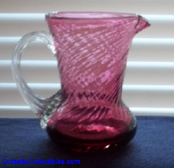 outasite_collectibles_vintage_glass_pitchers_main001013.jpg