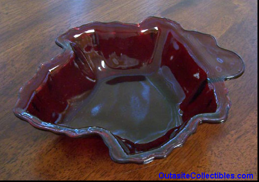 outasite!!_collectibles_vintage_royal_ruby_nappy_leaf_bowl_anchor_hocking001003.jpg