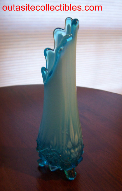 outasite!!_collectibles_sowerby_glass_blue_opalescent_vase_antique_piasa_bird_vase001030.jpg